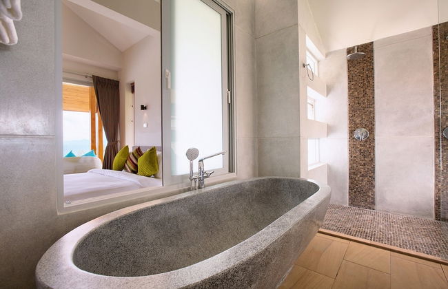 15 Bedroom Luxury Triple Sea View Villas - Photo 63