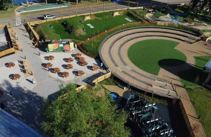 Elegant 2 Bed 1 and Half Bath Caravan in Holiday Resort Village - Photo 33