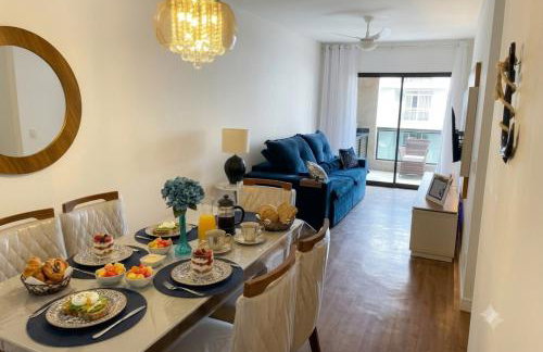 Apartamento Família Praia do Forte com 2 Quartos e Sacada - Foto 1