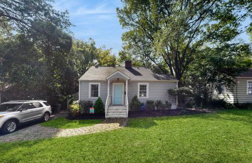 3 Mi to Dtwn Charlotte! Quiet Haven with Fenced Yard - Foto 31