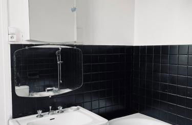 Les Bons Amis - Foto 13