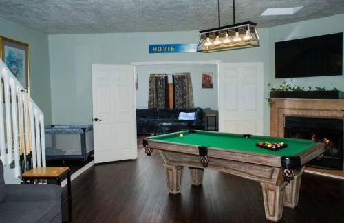Spacious Family Home with Pool, Hot Tub, Fast Wifi - Foto 21