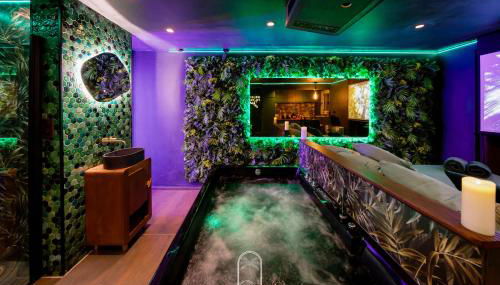 Jungle Love Room Balnéo/cinéma By HC - Foto 2