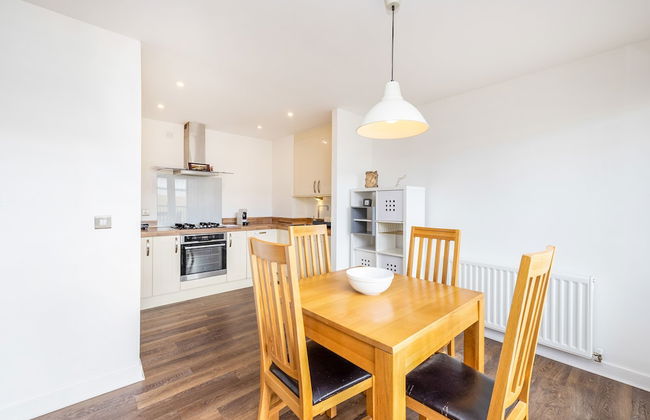 JOIVY Modern 2-Bedroom Flat Near Inverleith Park - Foto 9