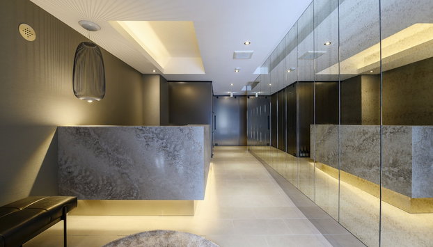 Hinzan - Foto 2, Recepción