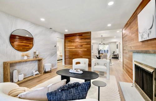 @ Marbella Lane - Stylish Cozy4br in Siliconvalley - Photo 2