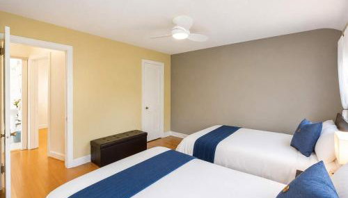 Beautiful 3BR 2BA Colonial House by CozySuites - Foto 2