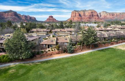 Stylish Townhome on Golf Course Red Rock View - Foto 34