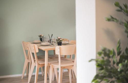 Moderne Monteurwohnungen in Nürtingen Zentrum Kitchen, Wifi, Smart TV - Photo 36