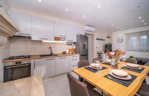 Lovely Home In Pucisca - Praznica - Foto 32