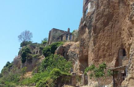 Blue House Near Bagnoregio-overlooking the Umbrian Mountains and Tiber Valley - Foto 134