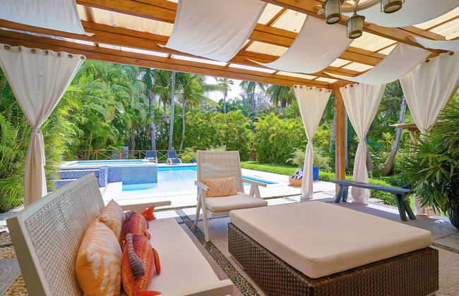 Beach Villa in El Portillo Sleeps 12 - Foto 46