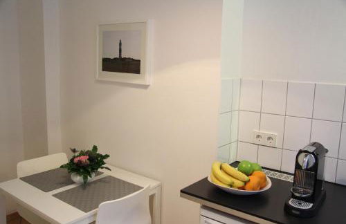 Nollendorf Apartments - 1 separate bedroom and 1 living room with sofa bed in Motzstraße - Foto 22