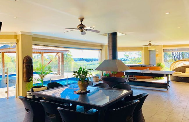 Grand Gippsland Home Sleeps Up To 28 - Foto 15