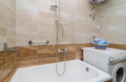 Tranquil Villa with Pool - Photo 15