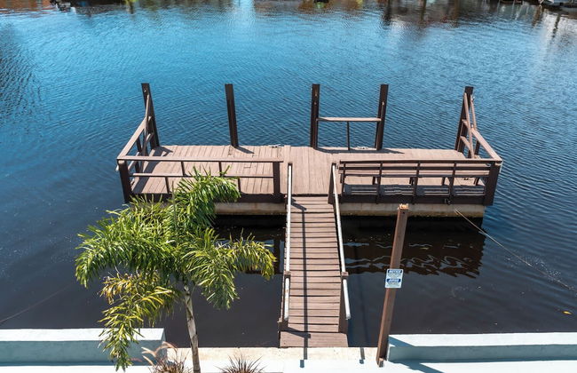 Waterfront Getaway and BBQ - Photo 17