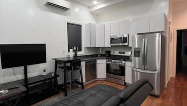 Modern Comfort 2BR Haven shared with the host - Foto 2