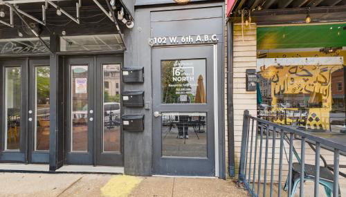 Stylish Downtown Unit with Historic Charm apts - Foto 5