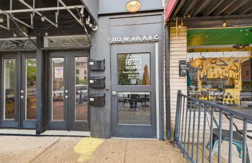 Stylish Downtown Unit with Historic Charm apts - Foto 5