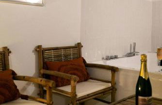 Bali Serenity Balnéo et lit rond - Foto 12