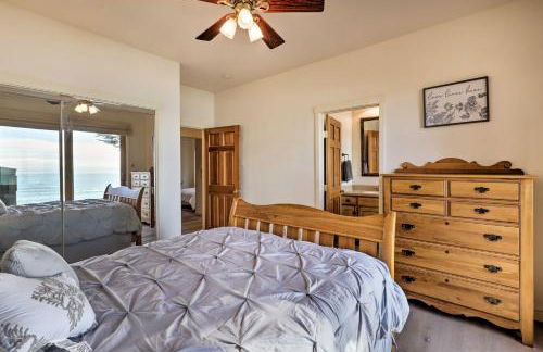 Oceanfront Point Arena House with Lovely Deck! - Foto 38