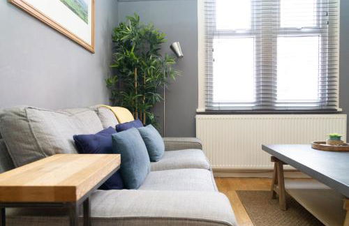 Townhouse in trendy suburb of Hoole - Photo 9