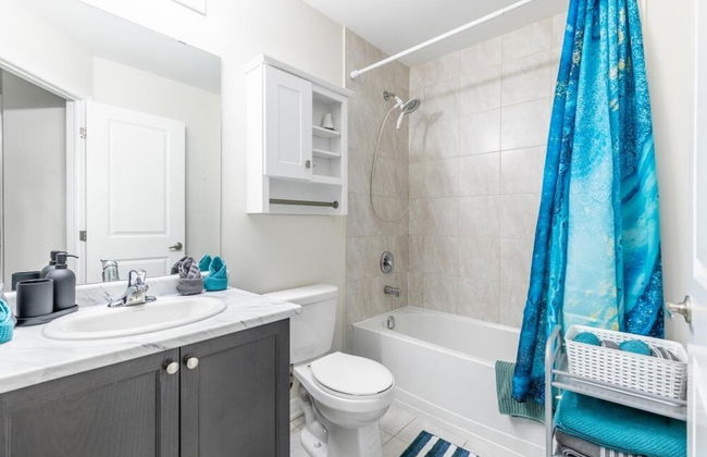 3BR 2 5BA Townhome 1 min to the Beach BBQ Parking - Foto 41