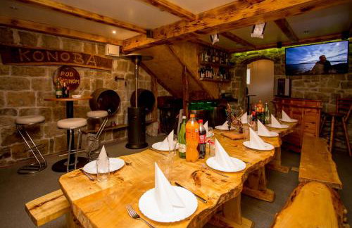 Holiday House Antique - Photo 18