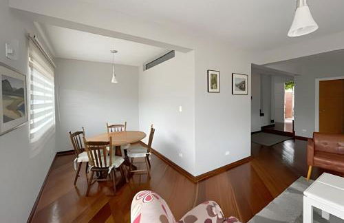 Casa Espaçosa e Tranquila - Granja Viana - Foto 20