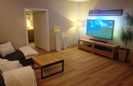 AUXBRG - 4 Zimmer, XL Wasserbett, 65 Zoll TV, XL Terrasse - Foto 47