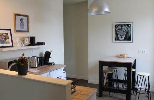 Appartement Central à Briey : 2 Ch, Cuisine équipée, Proche Commerces et Activités - FR-1-584-105 - Foto 1