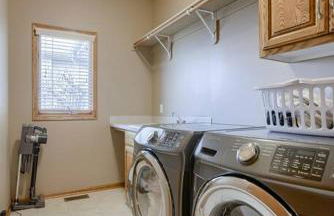 Spacious Pool House with tons of amenities! - Foto 31