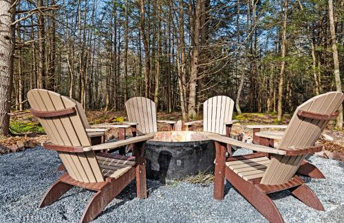 Cozy Cinema Cabin - Hot Tub and More - Foto 79