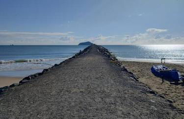 Sobrado com piscina, banheira e garagem coberta. - Foto 34