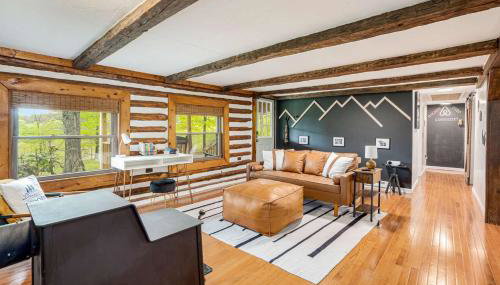 Modernized Log Cabin w Hot Tub Fire Pit & Views - Foto 2