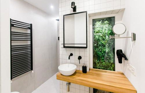 Estupendo Piso de 2 dormitorios en la Gran Vía. A/A. Wifi. - Foto 26