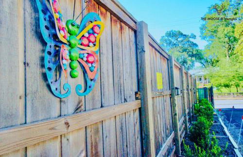 The Moose #11 - Luxe Modern loft with King Bed, Free Parking & Wi-Fi - Foto 28