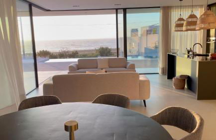 Exclusive Beach House with full sea view, Luxury and Comfort by the Sea - Foto 3