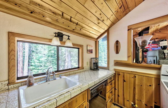 Central Clean Home with Hot Tub Near Ski - Photo 11