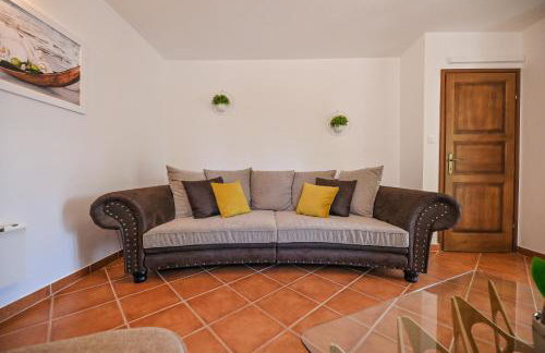 Villa Brbon - Serene Getaway - Foto 30