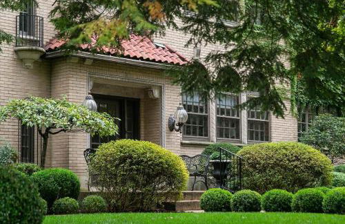 Regal Mansion with Private Garden in Quiet Area-Family Friendly - Foto 7