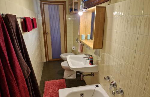 Casa vacanze Flora con vista lago - Photo 17