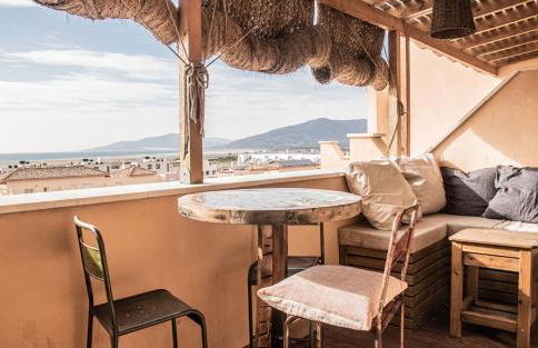 AMARA Family & Surf with Oceanview and Pool - Photo 25