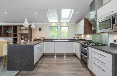 Stables 30, 3 Bed Luxury Lodge at Hafan y Mor - Foto 61