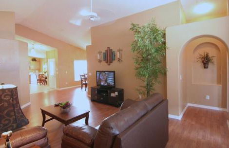 Emma Castle - private fenced home 3 miles to Disney - Foto 18