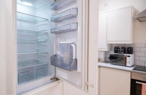 Beautiful 1 Bedroom Apartment with Garden - Clapham Common - Minutes to Central London - Photo 21