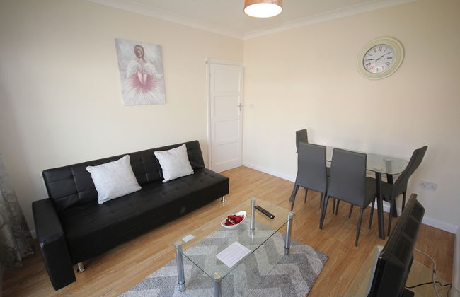 Deane House - Photo 14