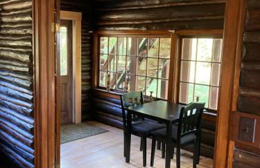 Cozy Private Log Cabin on acreage - Foto 42