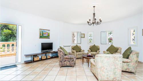 3 Bedroom Awesome Home In Porto Petro - Foto 2