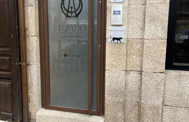 Apartamentos El Patio, Plaza Mayor Trujillo - Photo 31